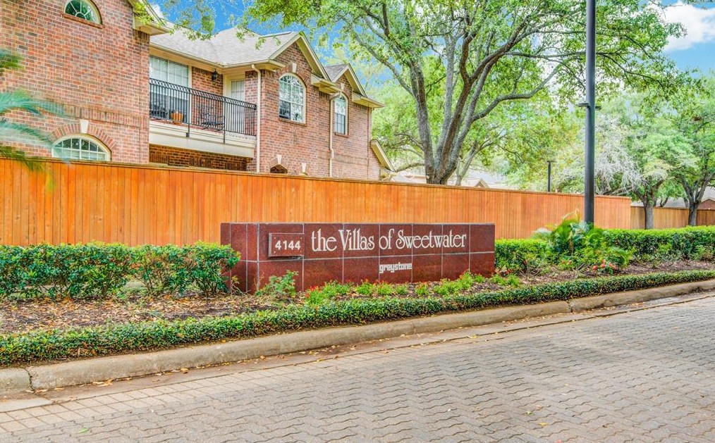 4144 Greystone Way, Sugar Land TX  77479-3052 exterior