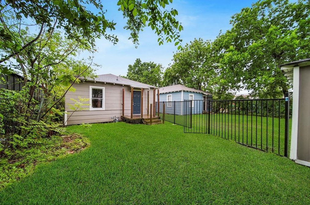5527 Eskridge St, Houston, TX 77023