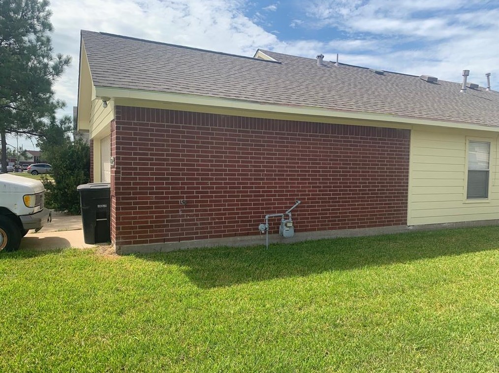 16518 Lazy Ridge Rd, Houston, TX 77053-4657