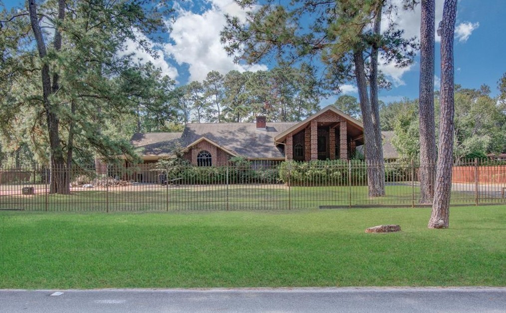 19319 Belleau Wood Dr, Humble, TX 77338