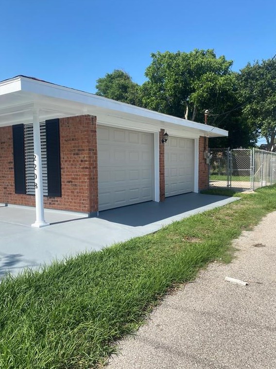 2208 37th St, Galveston, TX 77550