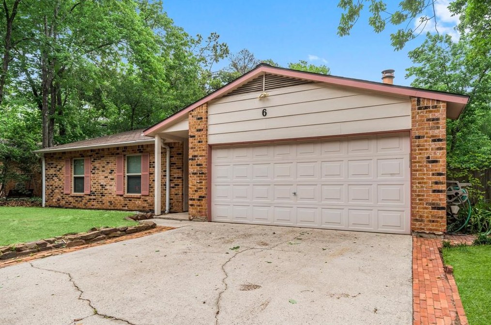 6 Raven Ridge Ln, Spring TX  77380-1830 exterior