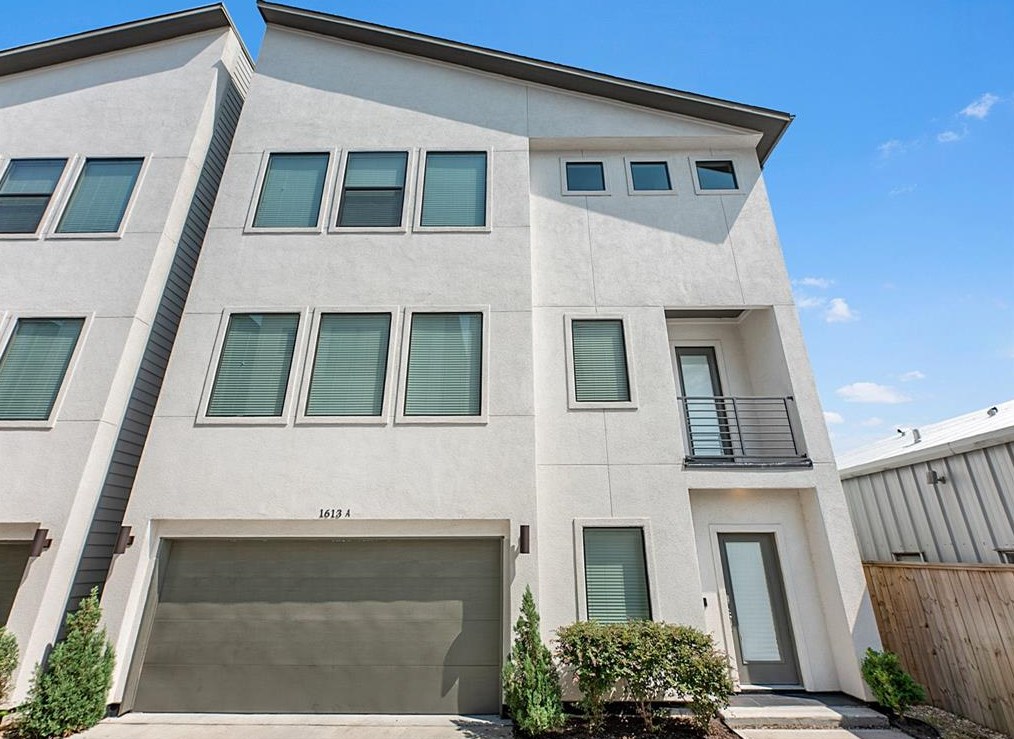 1613 Milby St, Houston TX  77003-5603 exterior