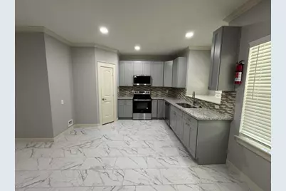 5802 Twisted Pine Court #D, Houston, TX 77039 - Photo 4