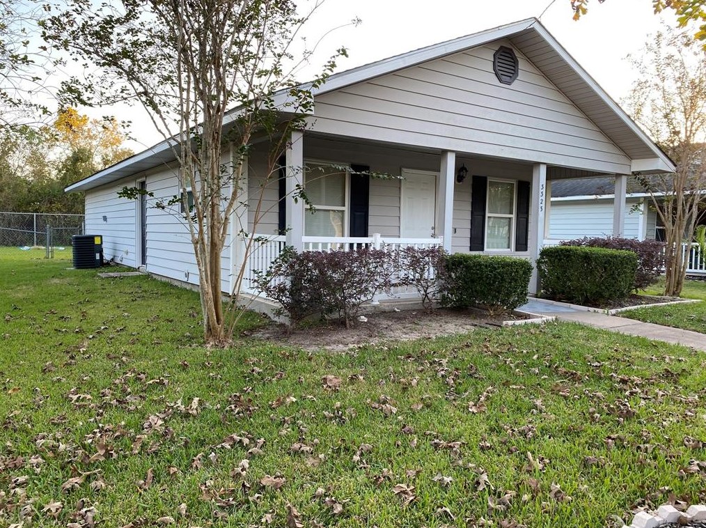 3323 Angel Ln, Houston, TX 77045