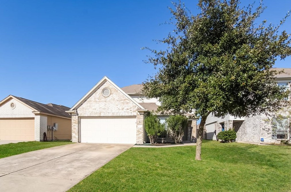 9805 Hyacinth Way, Conroe, TX 77385