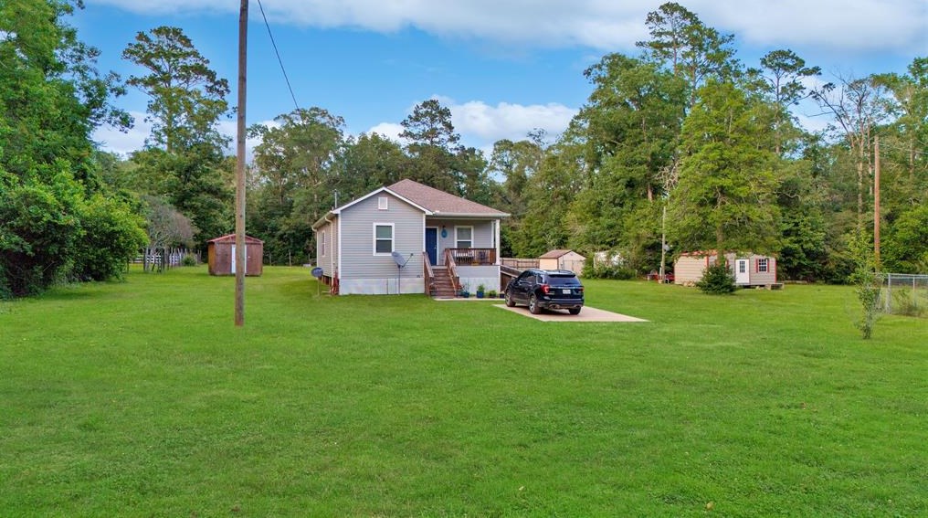 443 Gordon Dr, Livingston, TX 77351-4195