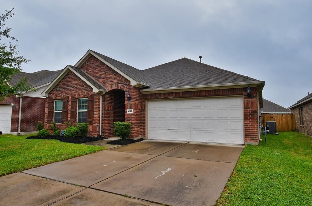 4527 Ferndale Meadows Dr, Katy TX  77494-5335 exterior