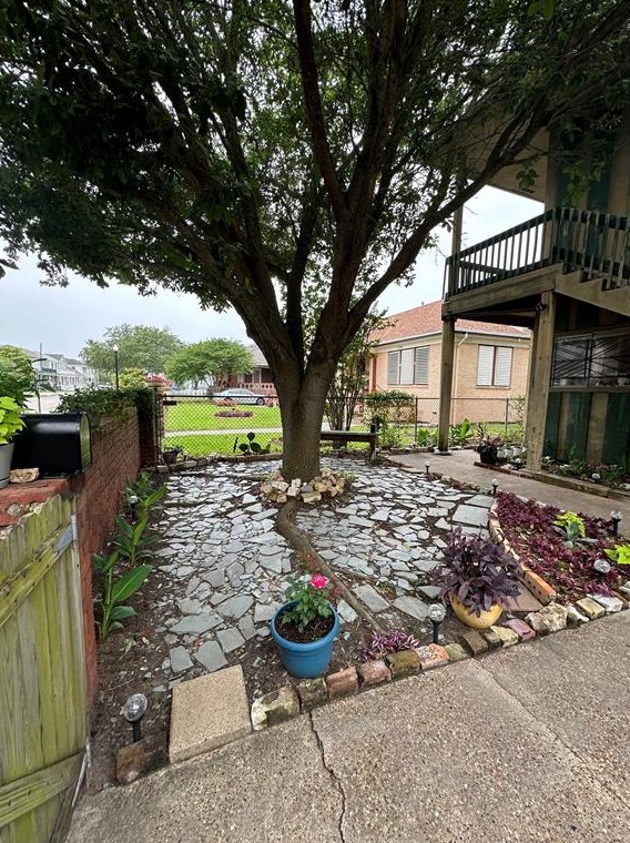 1212 Church St #up, Galveston, TX 77550