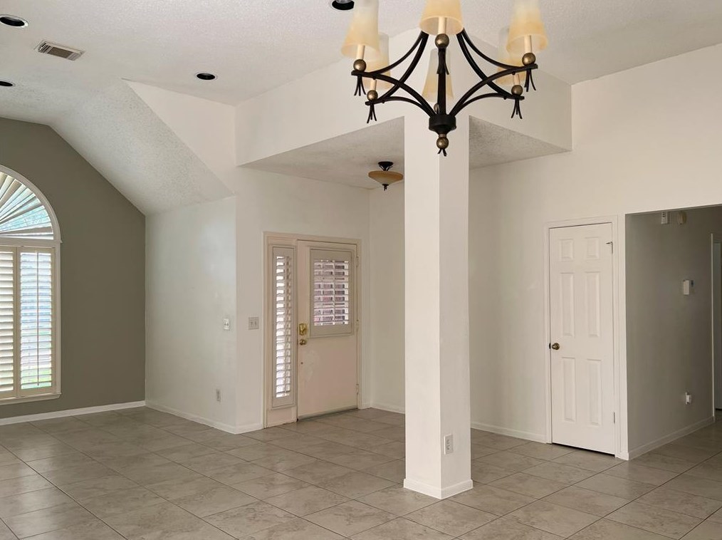 8807 Stoney Bend Dr, Spring TX  77379-6361 exterior