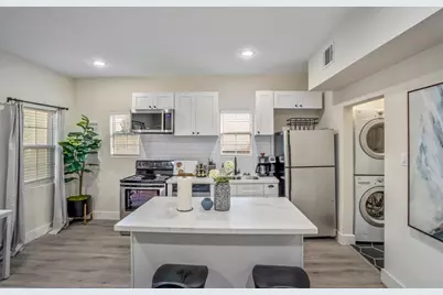 5 Estelle Street #1, Houston, TX 77003 - Photo 12