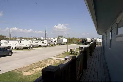 1250 N Crystal Beach Road, Crystal Beach, TX 77650 - Photo 4