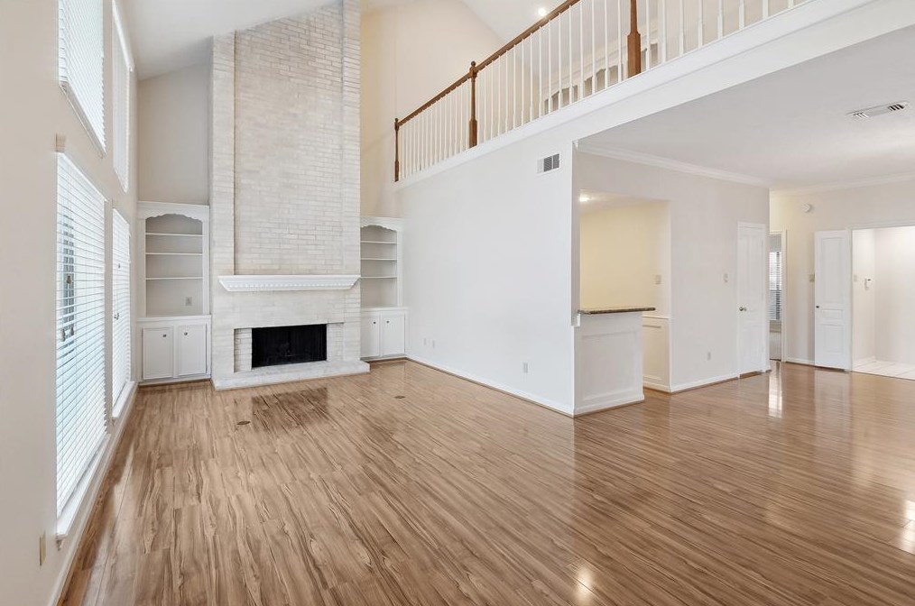 2306 Potomac Dr, Houston TX  77057-3380 exterior