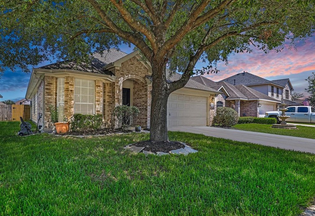 1802 Adriana Ln, Houston, TX 77049-1667