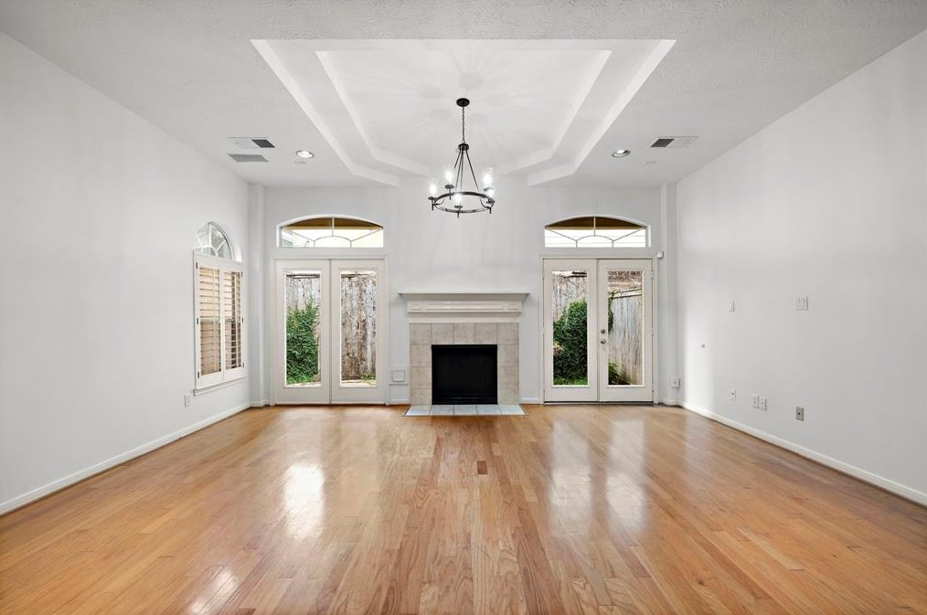 620 Detering St, Houston, TX 77007