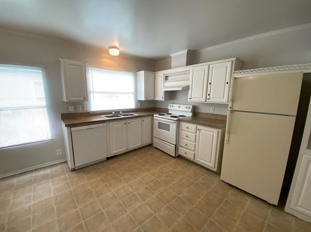 11734 Greensbrook Forest Dr, Houston TX  77044-7186 exterior