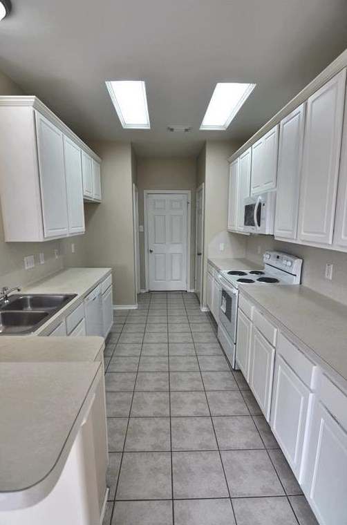 2915 Loganberry Park Ln, Houston TX  77014-1422 exterior