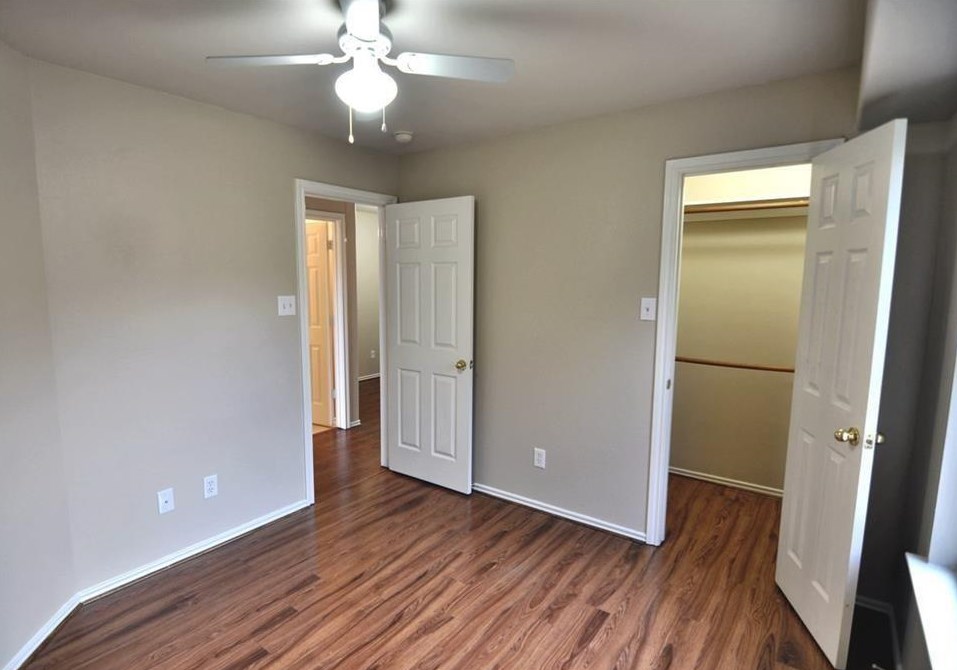 2915 Loganberry Park Ln, Houston TX  77014-1422 exterior