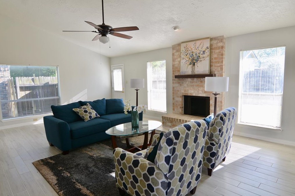 10206 Staghill Dr, Houston TX  77064-5027 exterior