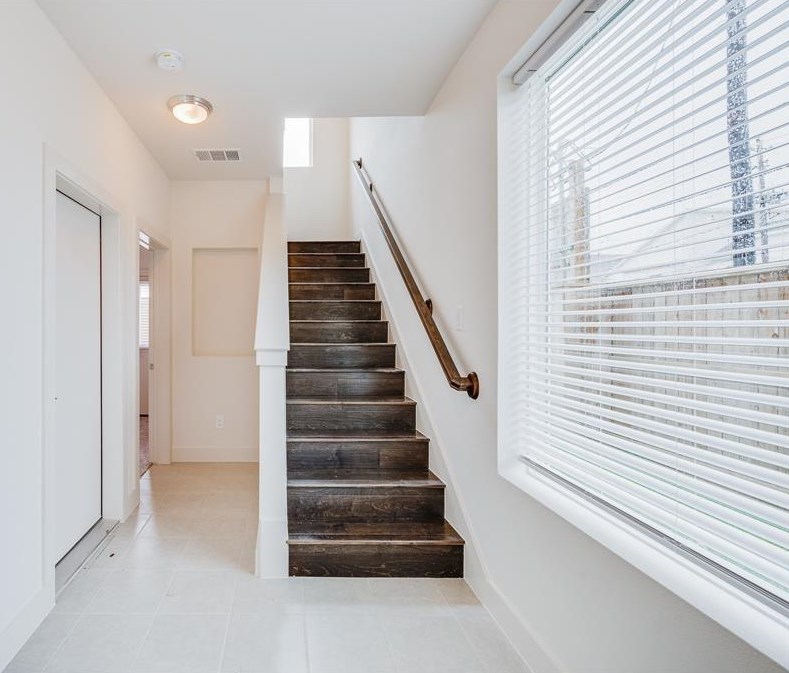 2102 Live Oak St, Houston TX  77003-6026 exterior