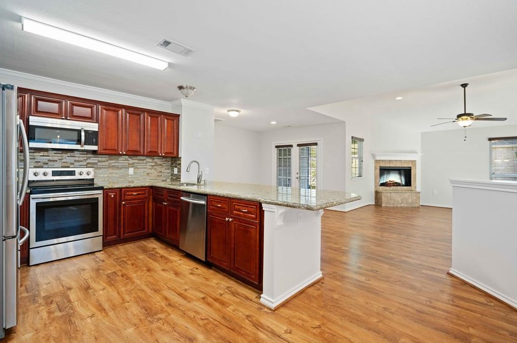 16250 Indian Mill Dr, Houston, TX 77082-2816