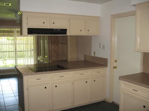 12715 Club Ln, Houston TX  77099-2929 exterior