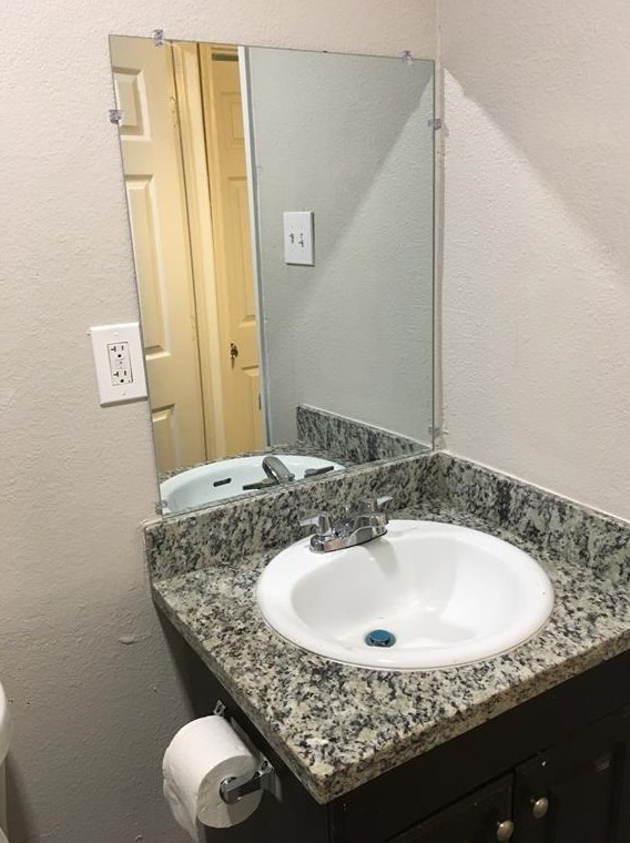 5030 Van Fleet St, Houston TX  77033-3425 exterior