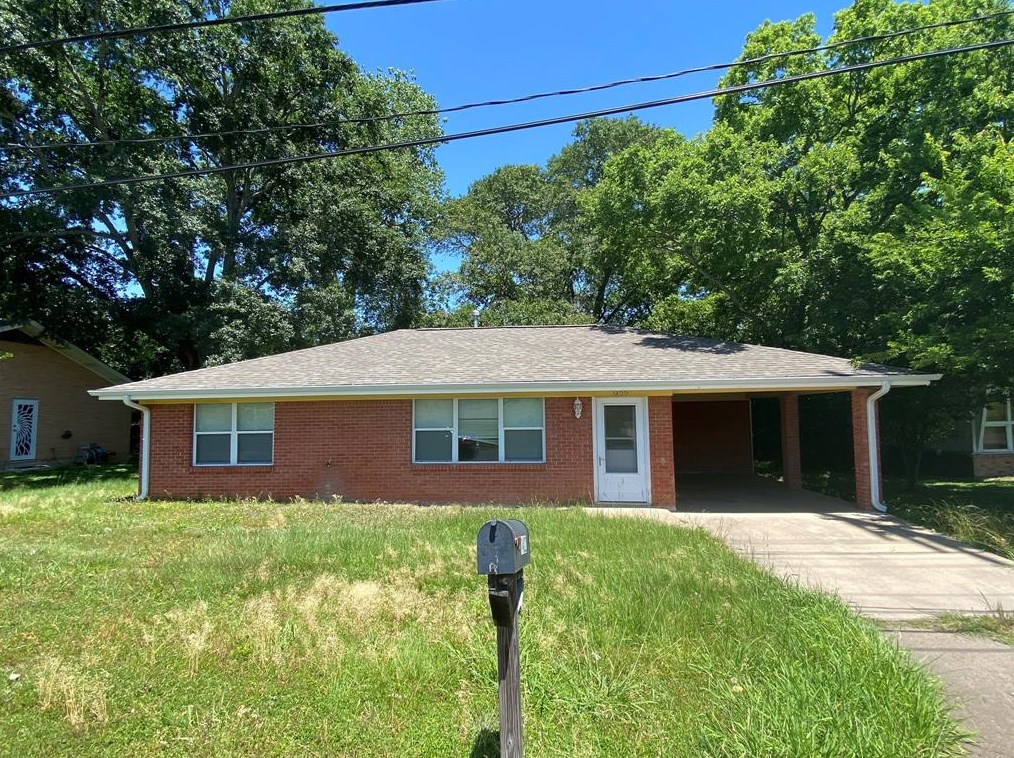 1422 16th St, Huntsville, TX 77340