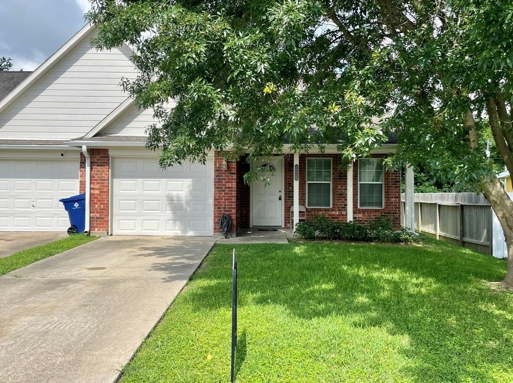 2403 24th St N, Texas City, TX 77590