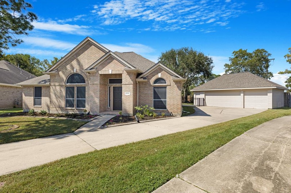 4531 Williamhurst Ln, League City, TX 77573