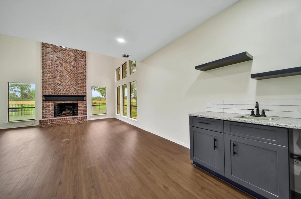 7314 Blenheim Palace Ln, Houston TX  77095-3552 exterior