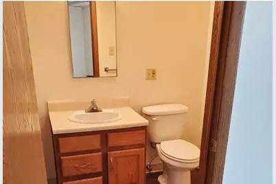 208 W State St, Huntington, IN 46750 - Photo 12