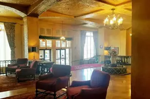 208 W State St, Huntington, IN 46750 - Photo 4