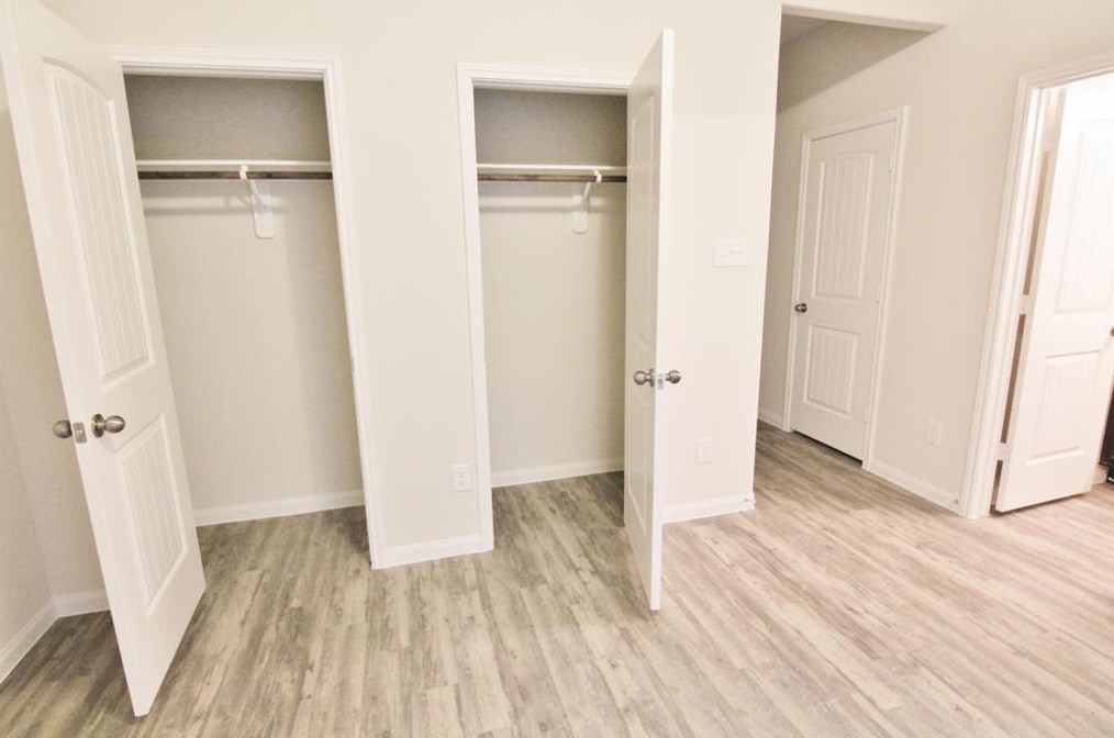 5446 Plantation Forest Dr, Katy TX  77449-1558 exterior