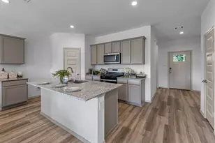 6605 Alexis St, Beaumont, TX 77708 - Photo 2