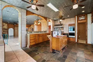 5417 W Bayshore Dr, Bacliff, TX 77518 - Photo 18