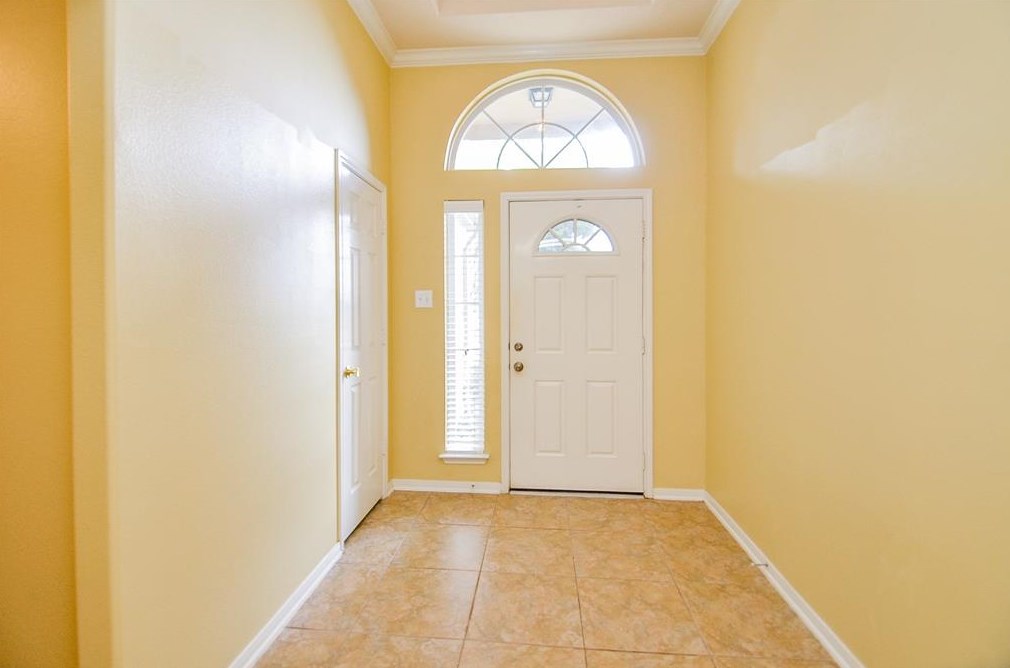 18526 Cypress Lake Village Dr, Cypress TX  77429-4297 exterior