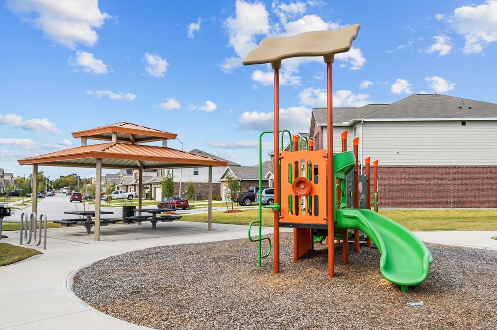 7822 Royalwood Dr, Houston TX  77049-2316 exterior