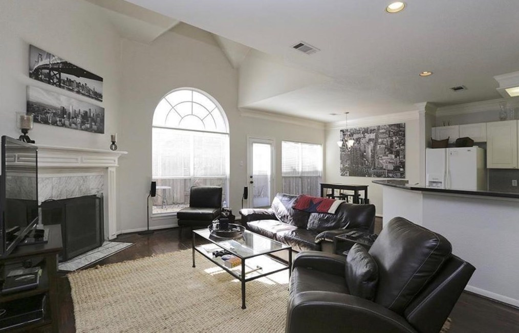 607 Pacific St, Houston, TX 77006