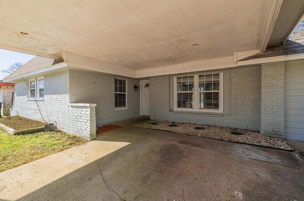 11231 Vailview Dr, Houston, TX 77016
