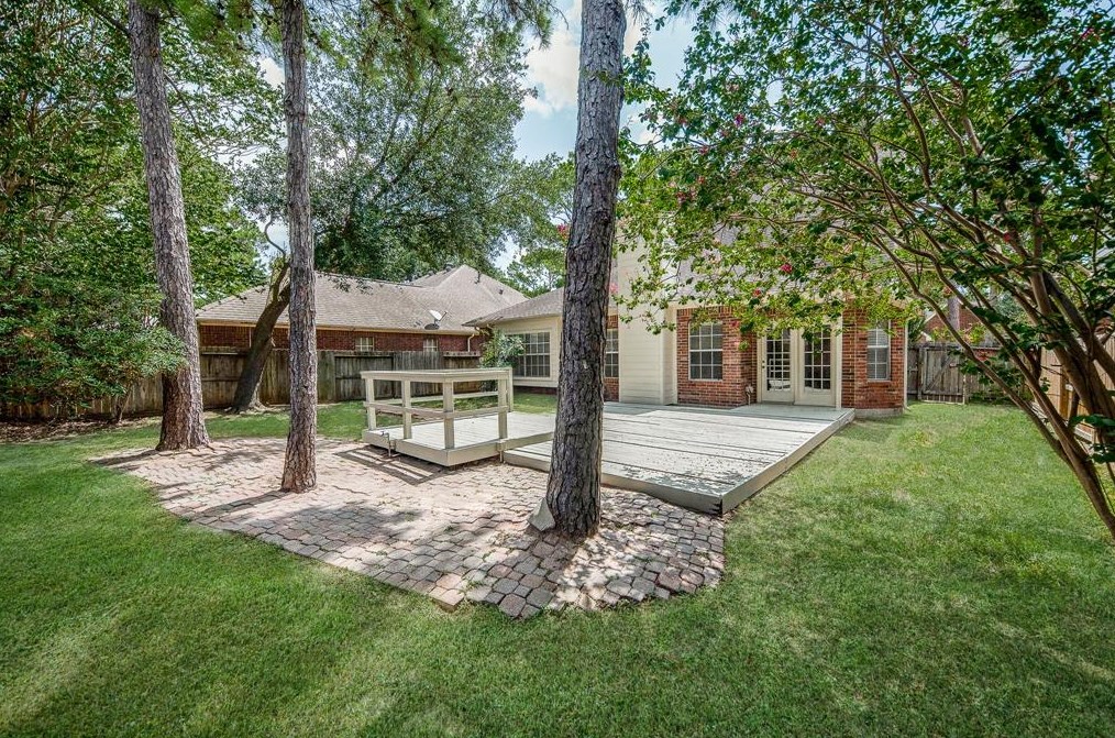 7827 Highland Farms Rd, Houston, TX 77095-4175