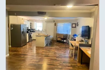 4859 Harrison Avenue, Groves, TX 77619 - Photo 4