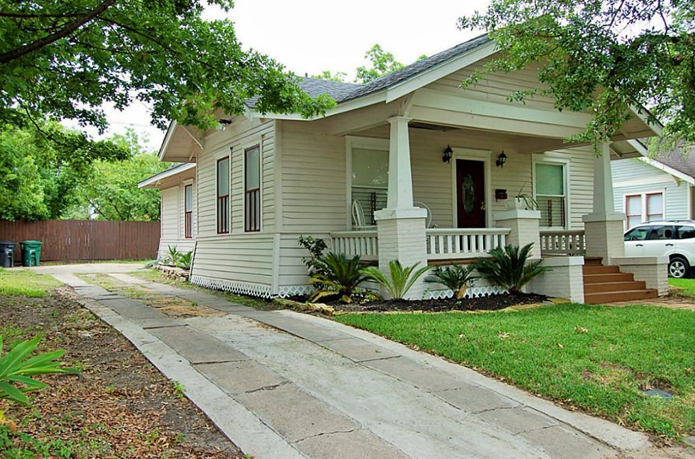 4550 Woodside St, Houston TX  77023-1109 exterior