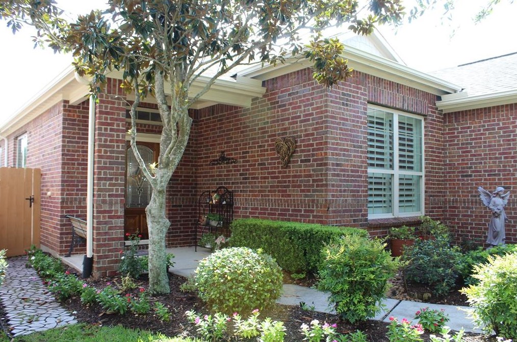 1668 Cecina St, League City, TX 77573