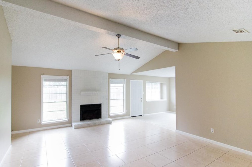16202 Cutten Rd, Houston, TX 77070