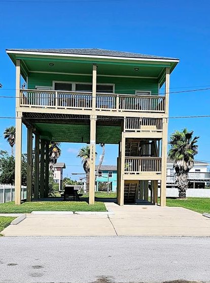 11216 Reagor Way, Galveston, TX 77554-8747