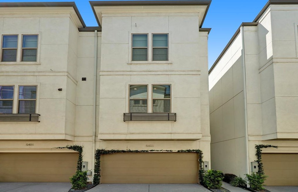 5403 Larkin St, Houston, TX 77007