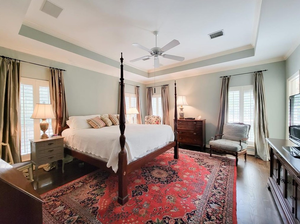 5807 Inwood Park Ct, Houston TX 77057-3196 exterior