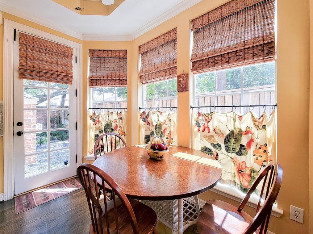 5807 Inwood Park Ct, Houston TX 77057-3196 exterior