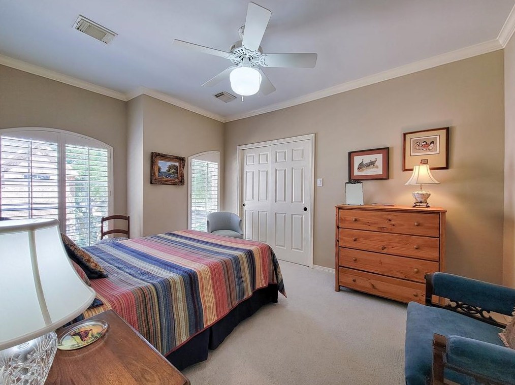 5807 Inwood Park Ct, Houston TX 77057-3196 exterior